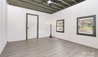 412 Flat Dr, Buffalo, SC 29321