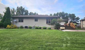 2510 Bobbie Dr, Aberdeen, SD 57401
