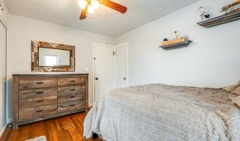 1042 Hartshorn St, Alliance, OH 44601