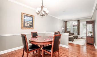 18 Lawrence Ave 18, Danbury, CT 06810