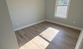 524 Seventh St, Bay St. Louis, MS 39520