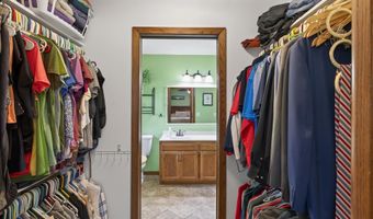 1094 Lowell Dr, Apple Valley, MN 55124