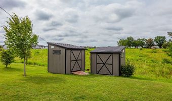 625 Meadow Rd, Adel, IA 50003