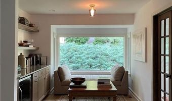 2260 Nottingham Rd, Allentown, PA 18103
