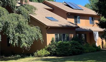 40 Gosnold Rd, North Kingstown, RI 02852