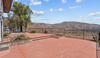8525 Wildflower Ln, Agua Dulce, CA 91390
