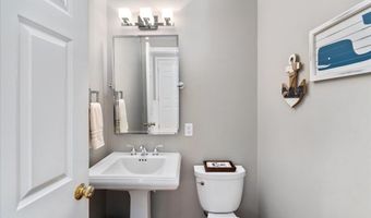 55 Cedar Crest Ln, Auburn, NH 03032