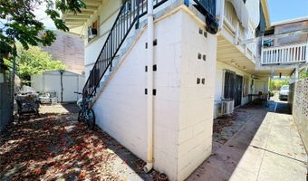 710 Umi St B, Honolulu, HI 96819
