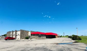 2515 6th St, Brookings, SD 57006