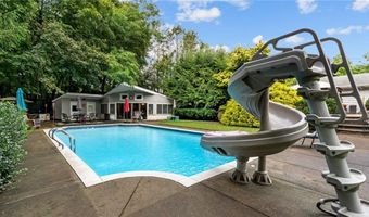 56 Scituate Ave, Cranston, RI 02921