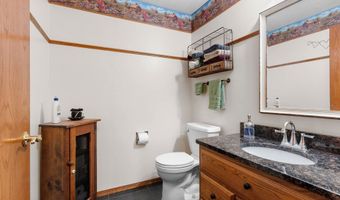 N254 MEADOWBREEZE Court, Appleton, WI 54915