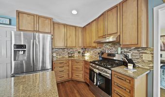 520 Meadowbrook Dr, Adrian, MI 49221