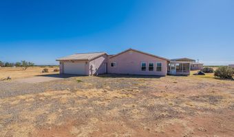 1176 W Trigger Ln, Cochise, AZ 85606