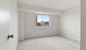 5340 HOLMES RUN Pkwy 904, Alexandria, VA 22304