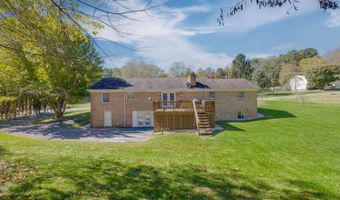 460 NE Oak Hill St, Abingdon, VA 24210