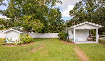 43 Graham Methodist Church Rd, Baxley, GA 31513