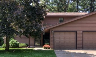 911 Woodglen Ct, Altoona, WI 54720