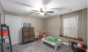 812 N Fairoaks Pl, Andover, KS 67002