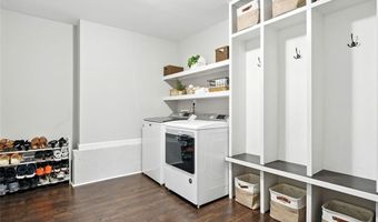 302 WHITE MARBLE Way, Ball Ground, GA 30107