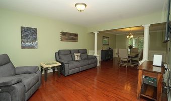 47 Timber Cove Ct, Amherst, NY 14051