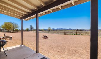 25690 N Burgundy Way, Paulden, AZ 86334