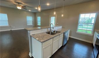 3915 SW Peachwood Dr, Bentonville, AR 72712