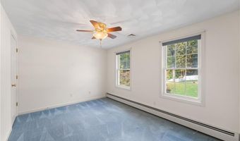 17 Doire Rd, Cumberland, RI 02864
