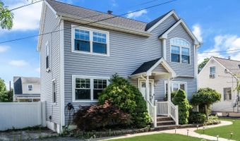 3 N Smith St N, Avenel, NJ 07001