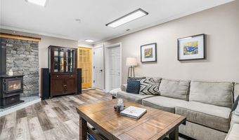 51 Paine Rd, Foster, RI 02825