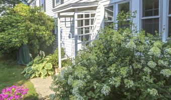 53 Congress St, Belfast, ME 04915