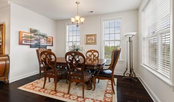 44589 YORK CREST Ter 300, Ashburn, VA 20147