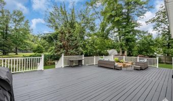 70 Sloop Creek Rd, Bayville, NJ 08721