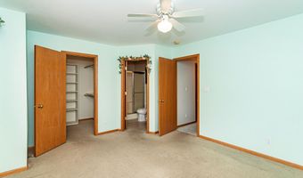 4714 Todd Dr, Ames, IA 50014