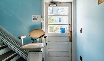 146 State St, Augusta, ME 04330