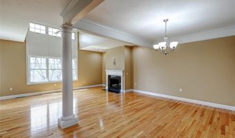 500 Mendon Rd 423, Cumberland, RI 02864