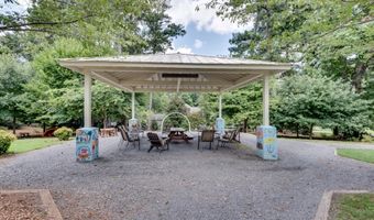 1534 Country Squire Ct, Decatur, GA 30033