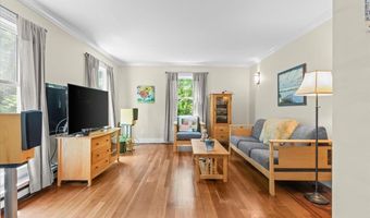 240 S Cove Rd, Burlington, VT 05401