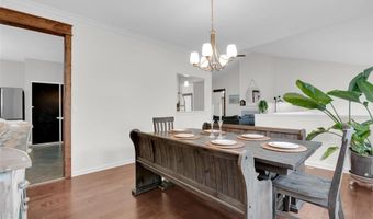 215 Cobblefield Ct, Ballwin, MO 63011