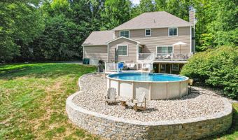 31 Nathan Hale Ct, Cheshire, CT 06410