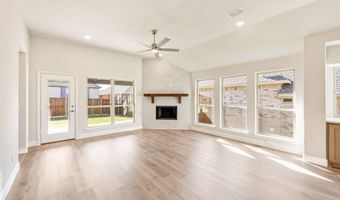 210 Comanche Trl, Alvarado, TX 76009