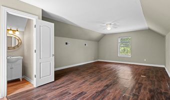 8000 Walnut Dr, Alvarado, TX 76009
