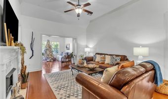 1723 VFW Rd, Auburn, AL 36830