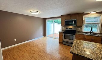 19 Deerwood Dr B, Amherst, NH 03031