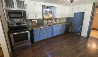 608 E Carter Ave, Apache, OK 73006
