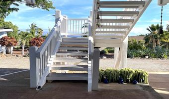 215 Aahi Pl, Kaunakakai, HI 96748