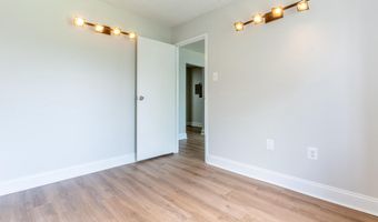 200 N PICKETT St 311, Alexandria, VA 22304