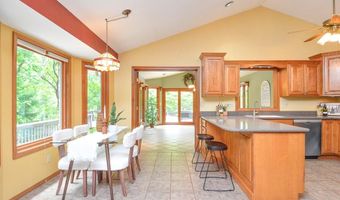 1221 Bridge Park Dr, Alton, IL 62002