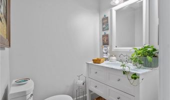 30 Middle Rd, East Greenwich, RI 02818