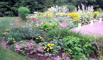 46 Oak Hill Rd, Brookline, NH 03033