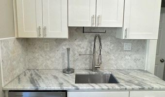 432 KENNETH Sq, Baltimore, MD 21212
